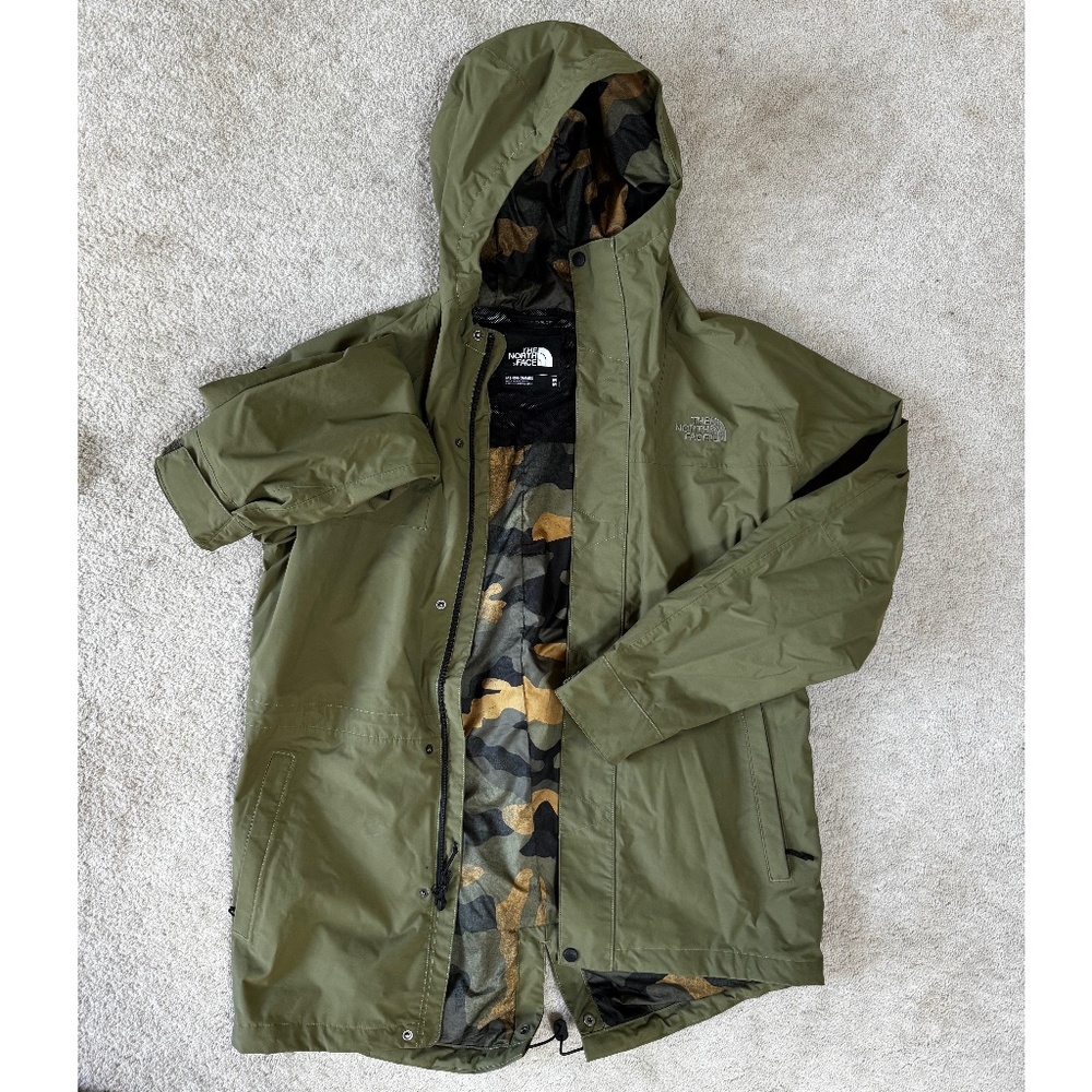 North Face Men's Rain Parka - Medium - Olive Green - Rain Proof